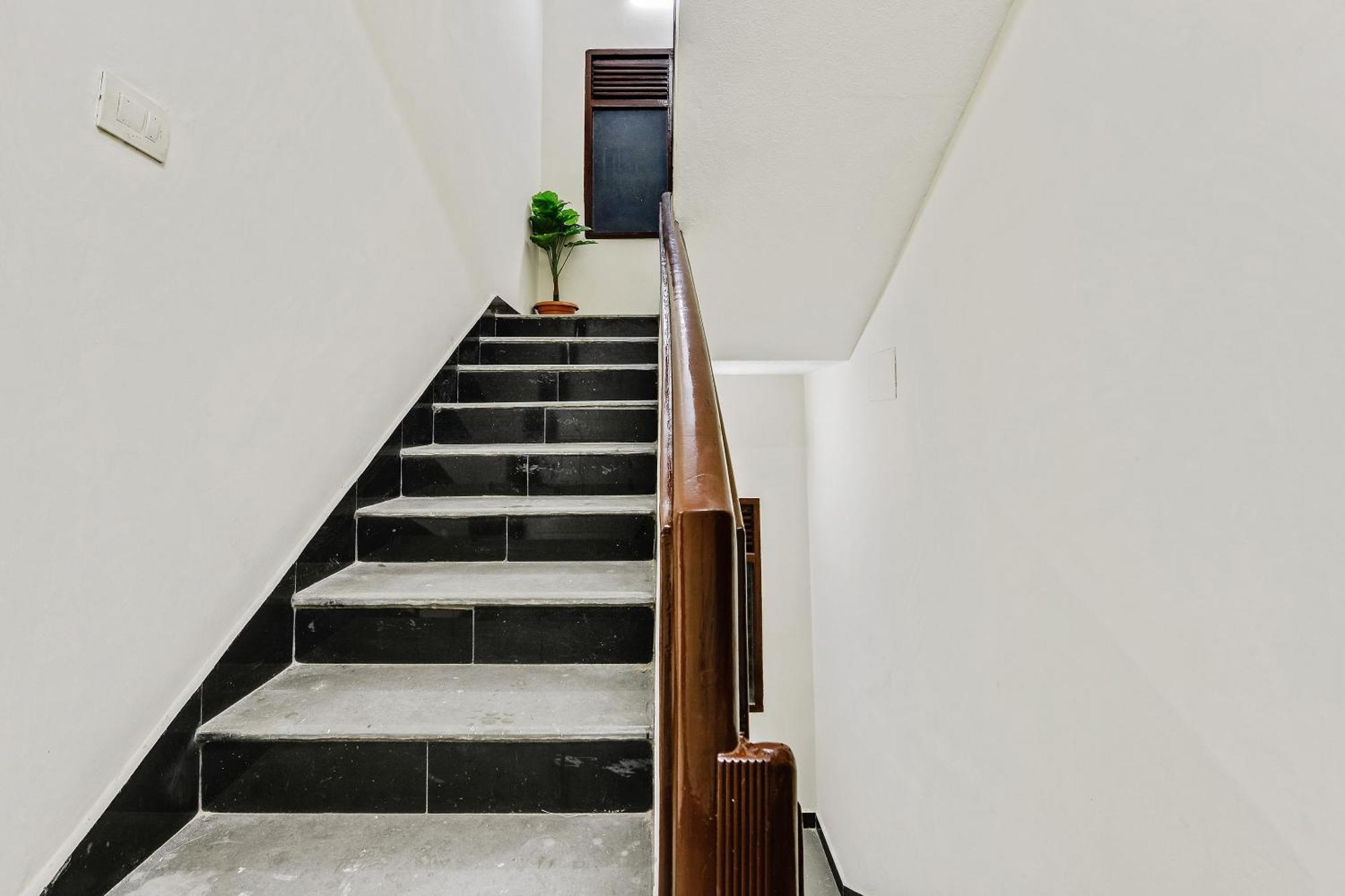 Hotel O Home G-Cloud Near Thirumangalam Metro Station Chennai Eksteriør bilde
